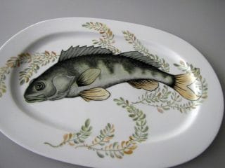 Lautanen; kala.